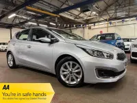 Używany Kia Ceed 2018 Srebrny Hatchback