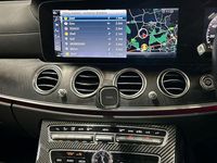 Begagnad Mercedes E220 AMG line 194 HK (142 kW) 2019 Blå Sedan