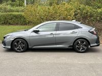 Begagnad Honda Civic Sport 182 HK (133 kW) 2018 Grå Halvkombi