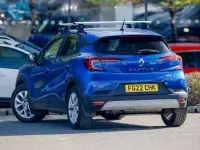 Usado Renault Captur Iconic 142 HP (104 kW) 2022 Azul SUV