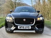 Used Jaguar F-Pace Supercharged 380 HP (279 kW) 2016 Black SUV
