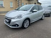 Used Peugeot 208 Allure 100 HP (73 kW) 2018 Silver Hatchback