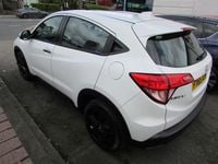 Second-hand Honda HR-V SE 120 CP (88 kW) 2015 Alb SUV