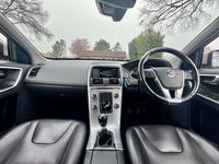 Used Volvo XC60 SE Lux 190 HP (139 kW) 2017 Gold SUV