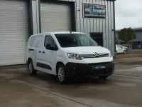 Used Citroën Berlingo 100 HP (73 kW) 2021 White MPV