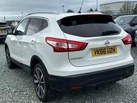 Used Nissan Qashqai Tekna 130 HP (95 kW) 2016 Pure white SUV