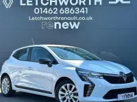 Used Renault Clio Evolution 90 HP (66 kW) 2024 White Hatchback