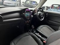 Gebraucht Mini Cooper Classic 136 PS (100 kW) 2020 Blau Kleinwagen