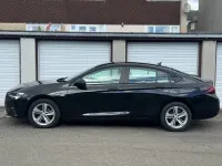 Second-hand Vauxhall Insignia Sport 122 CP (89 kW) 2021 Negru Hatchback
