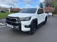 Used Toyota HiLux 201 HP (147 kW) 2022 White Pickup