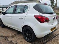 Used Vauxhall Corsa SRi 90 HP (66 kW) 2016 White Hatchback