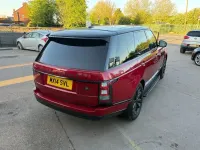 Begagnad Land Rover Range Rover Vogue 306 HK (225 kW) 2014 Röd SUV