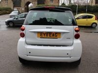 Used Smart ForTwo Coupé Passion 71 HP (52 kW) 2011 White Coupe