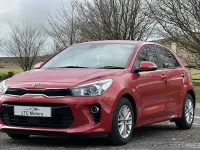 Begagnad Kia Rio 99 HK (72 kW) 2019 Röd Halvkombi