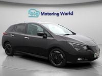 Begagnad Nissan Leaf Tekna 110 kW (150 HK) 2022 Svart Halvkombi