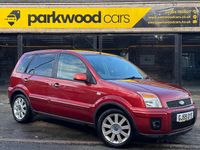 Used Ford Fusion Titanium 99 HP (72 kW) 2009 Red Hatchback