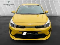 Usado Kia Rio 2023 Amarillo Utilitario