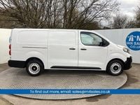 Used Vauxhall Vivaro 145 HP (106 kW) 2024 White MPV