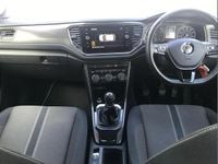 Używany VW T-Roc SE 113 KM (83 kW) 2019 Srebrny SUV