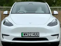 Używany Tesla Model Y Long Range AWD 286 kW (389 KM) 2025 SUV