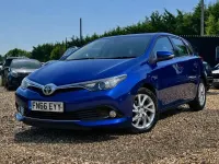 Used Toyota Auris Business Edition 110 HP (80 kW) 2016 Blue Hatchback