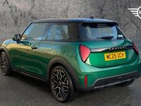 Usado Mini Cooper Hatch 113 kW (154 HP) 2025 Verde Citadino