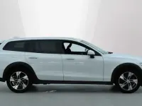Used Volvo V60 CC 197 HP (144 kW) 2022 Estate