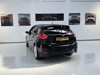 Używany Ford Focus ST-Line 120 KM (88 kW) 2017 Hatchback