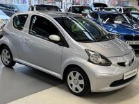 Used Toyota Aygo 67 HP (49 kW) 2006 Silver Hatchback