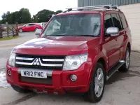 Used Mitsubishi Shogun 197 HP (144 kW) 2012 Red SUV