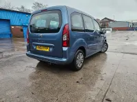 Second-hand Peugeot TePee S 2014 Albastru Monovolum