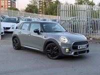 Begagnad Mini Cooper Hatch 2020 Grå Halvkombi