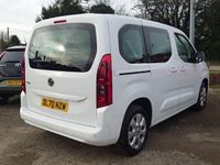 Used Vauxhall Combo S 130 HP (95 kW) 2020 White MPV