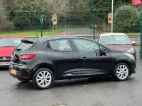 Used Renault Clio Dynamique 90 HP (66 kW) 2017 Black Hatchback