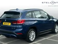 Usado BMW X1 Comfort Edition 134 CV (98 kW) 2021 Azul SUV