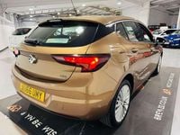 Second-hand Vauxhall Astra Elite 136 CP (100 kW) 2016 Maro Hatchback