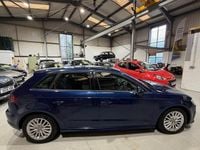 Used Audi A3 Sportback Design 110 HP (80 kW) 2015 Blue Hatchback