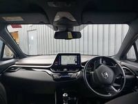 Used Toyota C-HR 115 HP (84 kW) 2018 Silver SUV