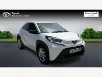 Used Toyota Aygo X PURE 2023 White SUV
