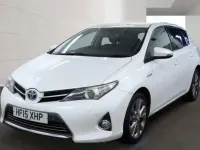 Usado Toyota Auris Hybrid 2015 Branco Citadino