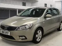 Used Kia Ceed 126 HP (92 kW) 2010 Silver Hatchback