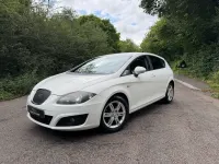 Used Seat Leon Ecomotive 105 HP (77 kW) 2010 White Hatchback
