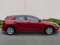 Used Kia Ceed 138 HP (101 kW) 2025 Red Hatchback