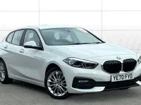 Usado BMW 118 Comfort Edition 140 CV (102 kW) 2020 Blanco Utilitario