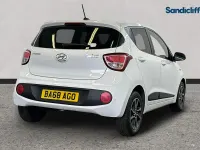 Used Hyundai i10 GO! 67 HP (49 kW) 2018 White Hatchback