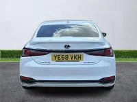 Used Lexus ES300H Sport Line 218 HP (160 kW) 2019 White Sedan