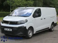 Used Vauxhall Vivaro 145 HP (106 kW) 2024 White MPV