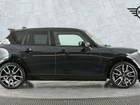 Usado Mini Cooper Hatch 113 kW (154 HP) 2025 Cinzento Citadino