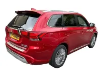 Begagnad Mitsubishi Outlander P-HEV 2019 Röd SUV