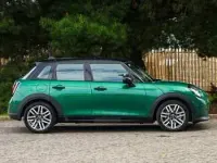 Used Mini Cooper Classic 114 kW (156 HP) 2025 Green Hatchback